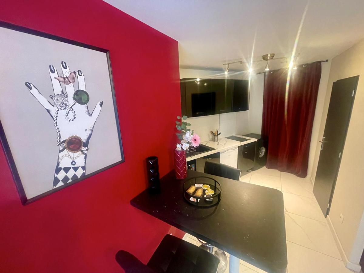 Studio Barok Proche Autoroute, Plages Et Attractions, Wifi - Tv, Calme Bessan Bagian luar foto